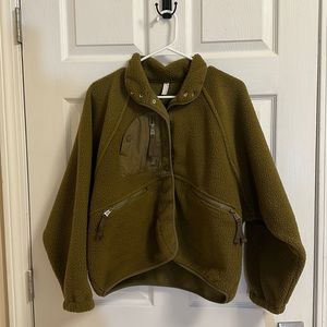 Free People Movement Hit The Slopes Jacket - NWT. Olive Green Sherpa.